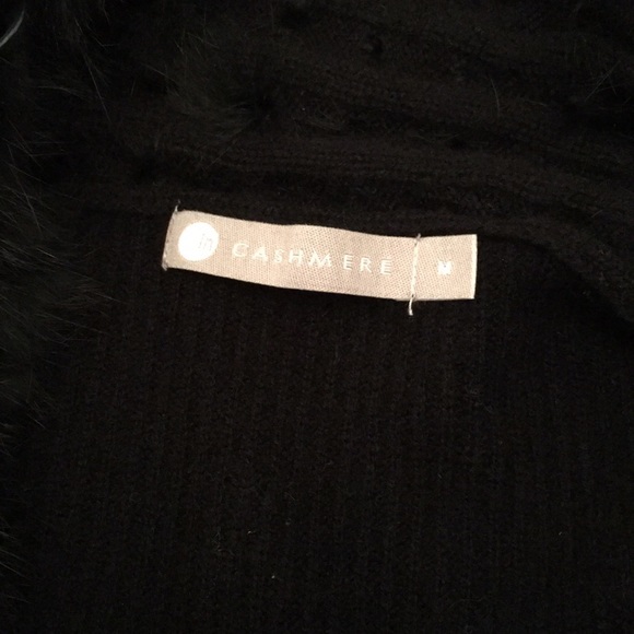 Rabbit trim cardigan by in Cashmere size medium - Picture 3 of 4